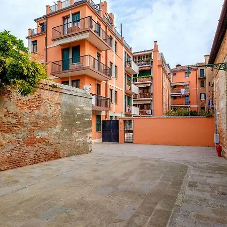 Casa Luminosa Appartamento *